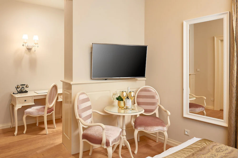 Piazza Heritage Hotel