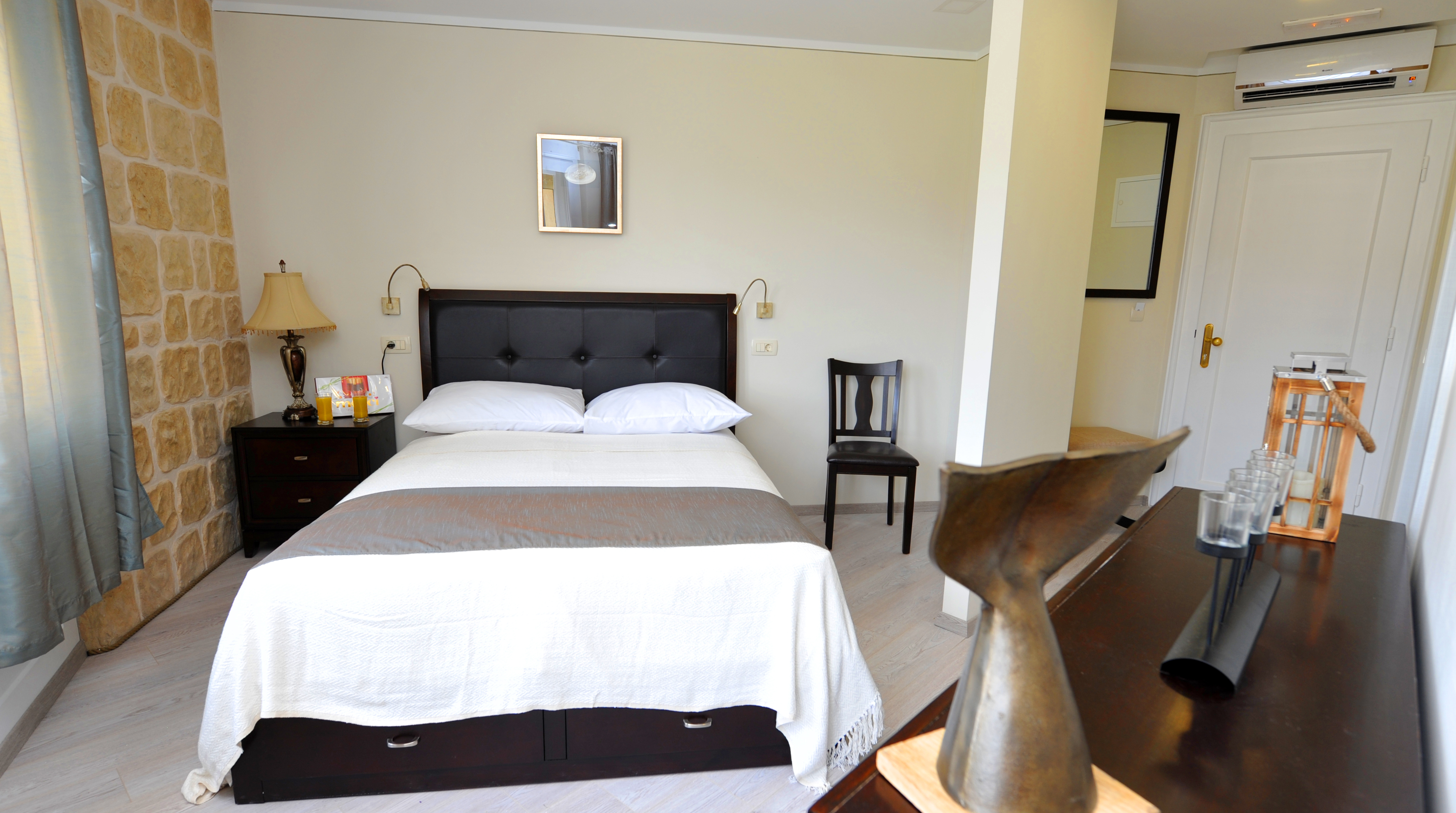 Palace Queen Mary Luxury Rooms