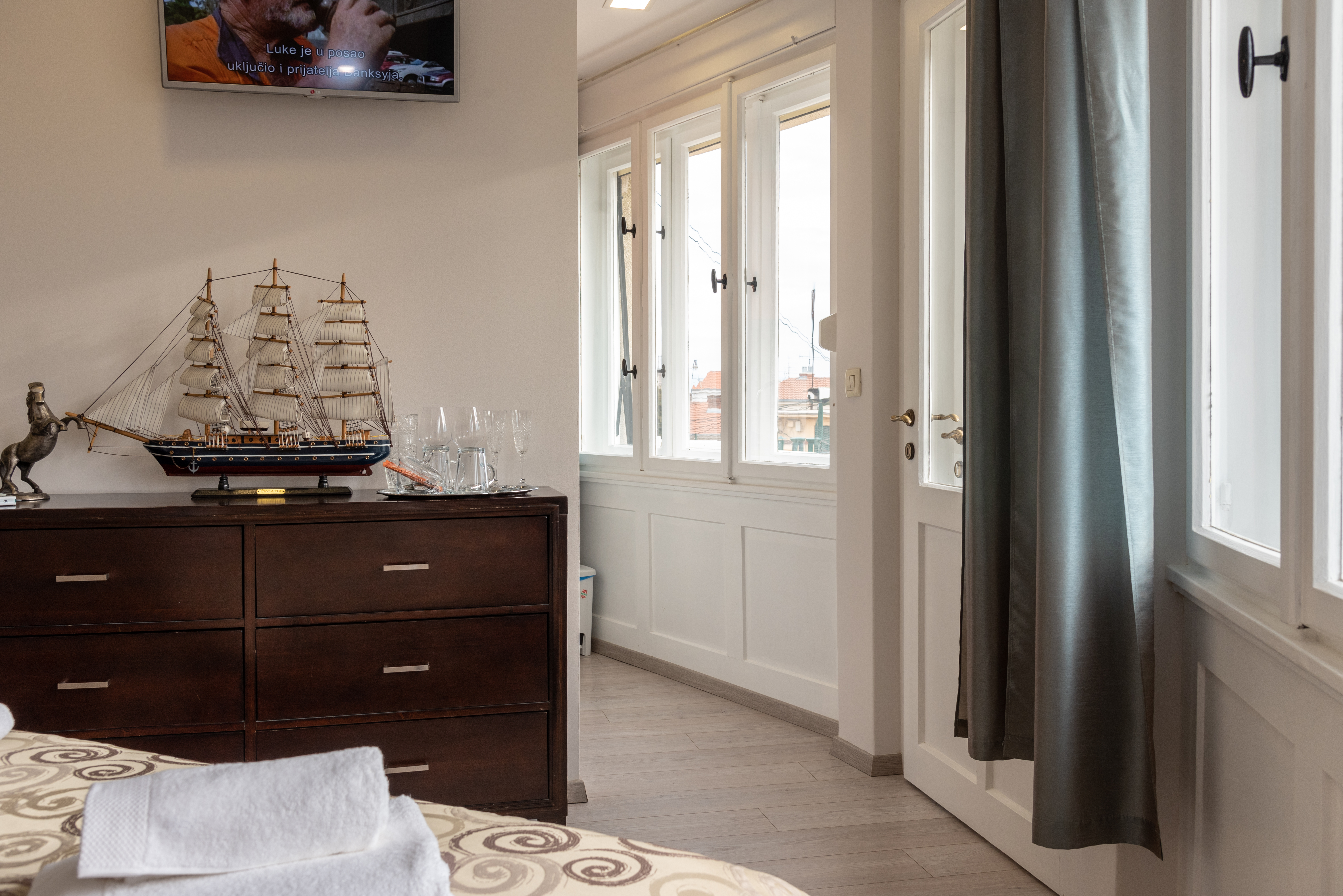 Palace Queen Mary Luxury Rooms