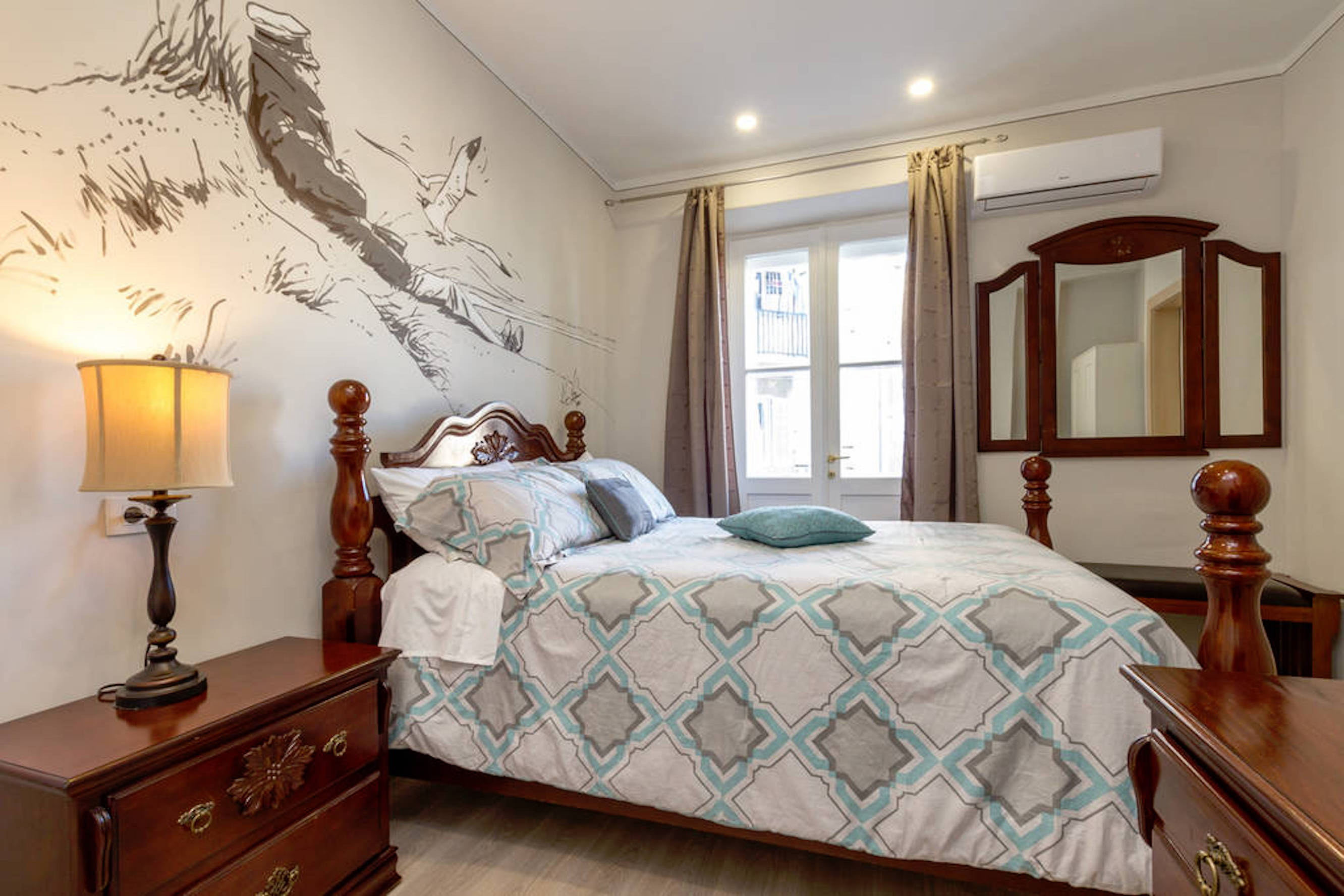 Palace Queen Mary Luxury Rooms