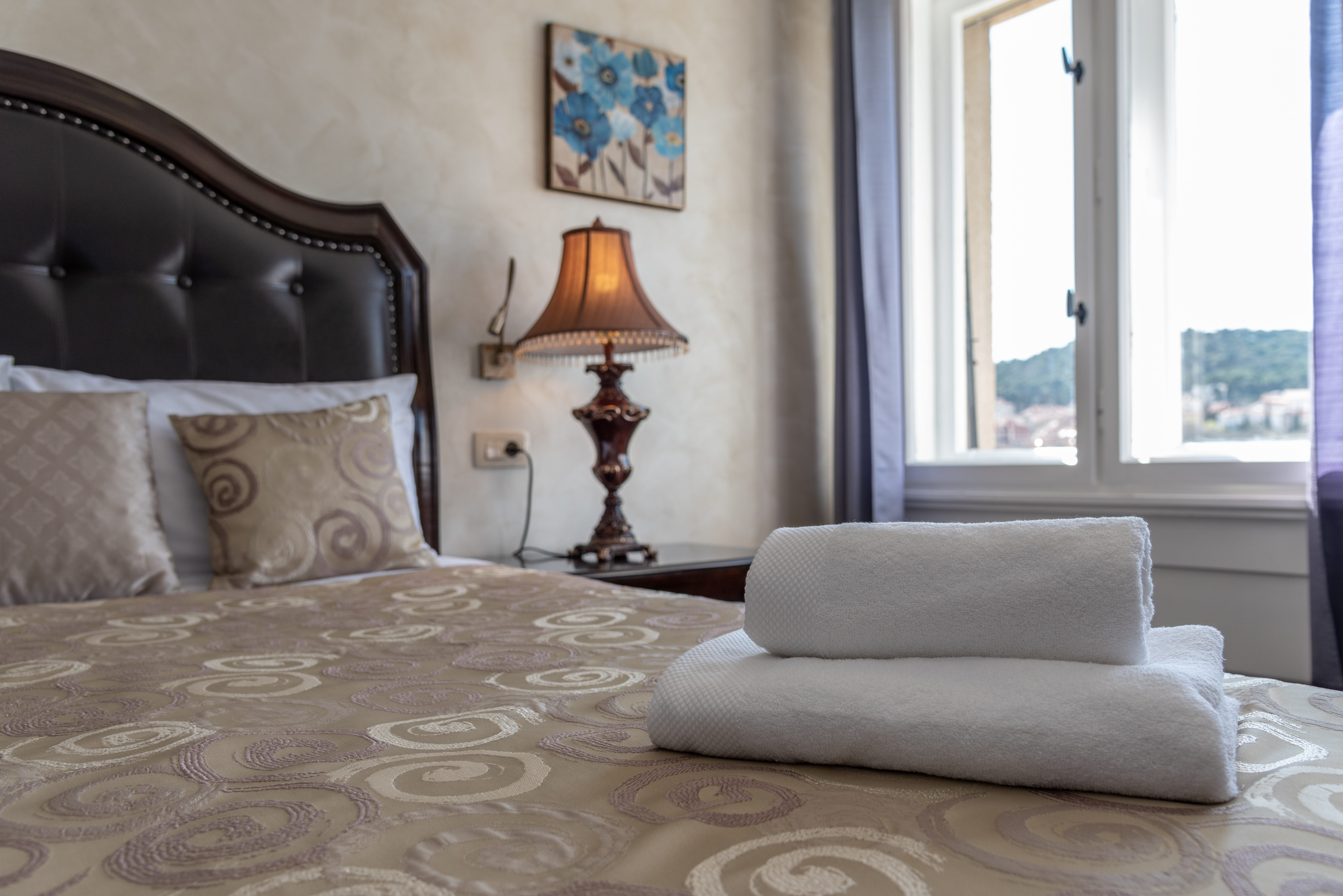 Palace Queen Mary Luxury Rooms