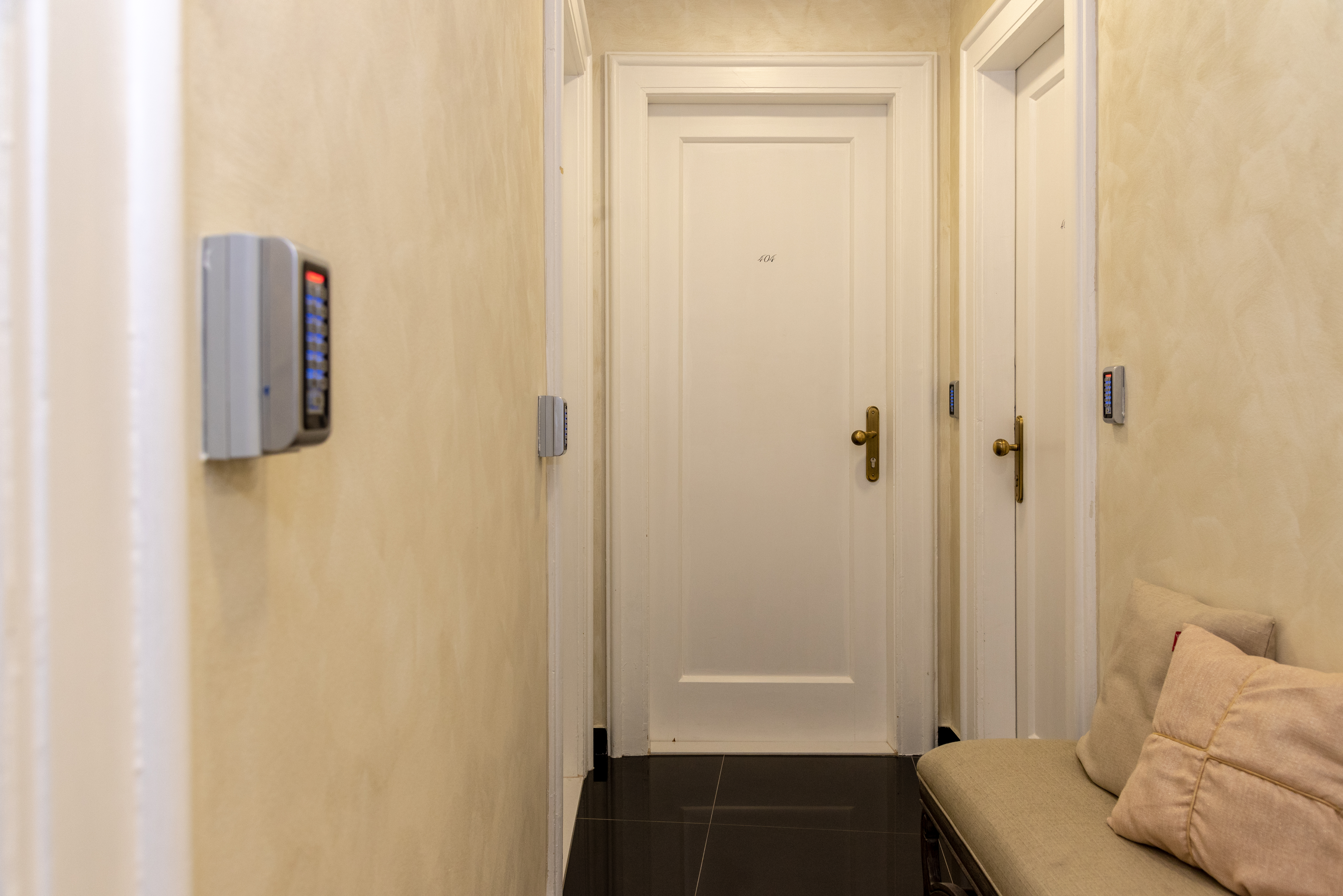 Palace Queen Mary Luxury Rooms