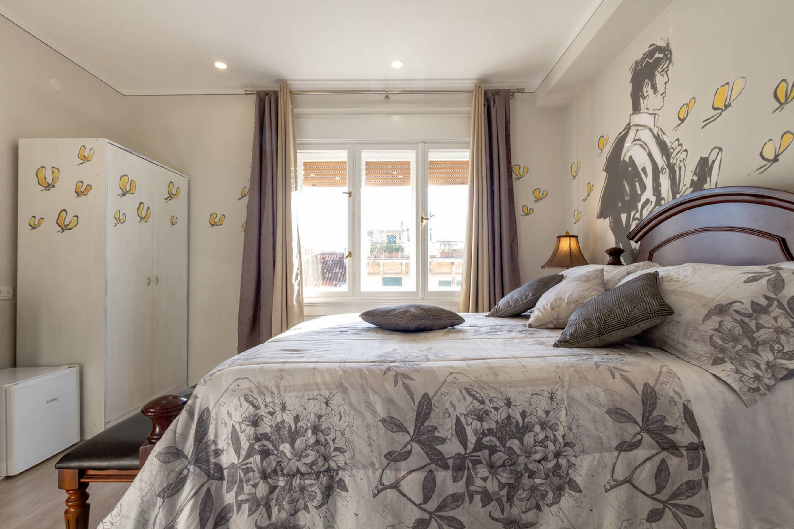 Palace Queen Mary Luxury Rooms
