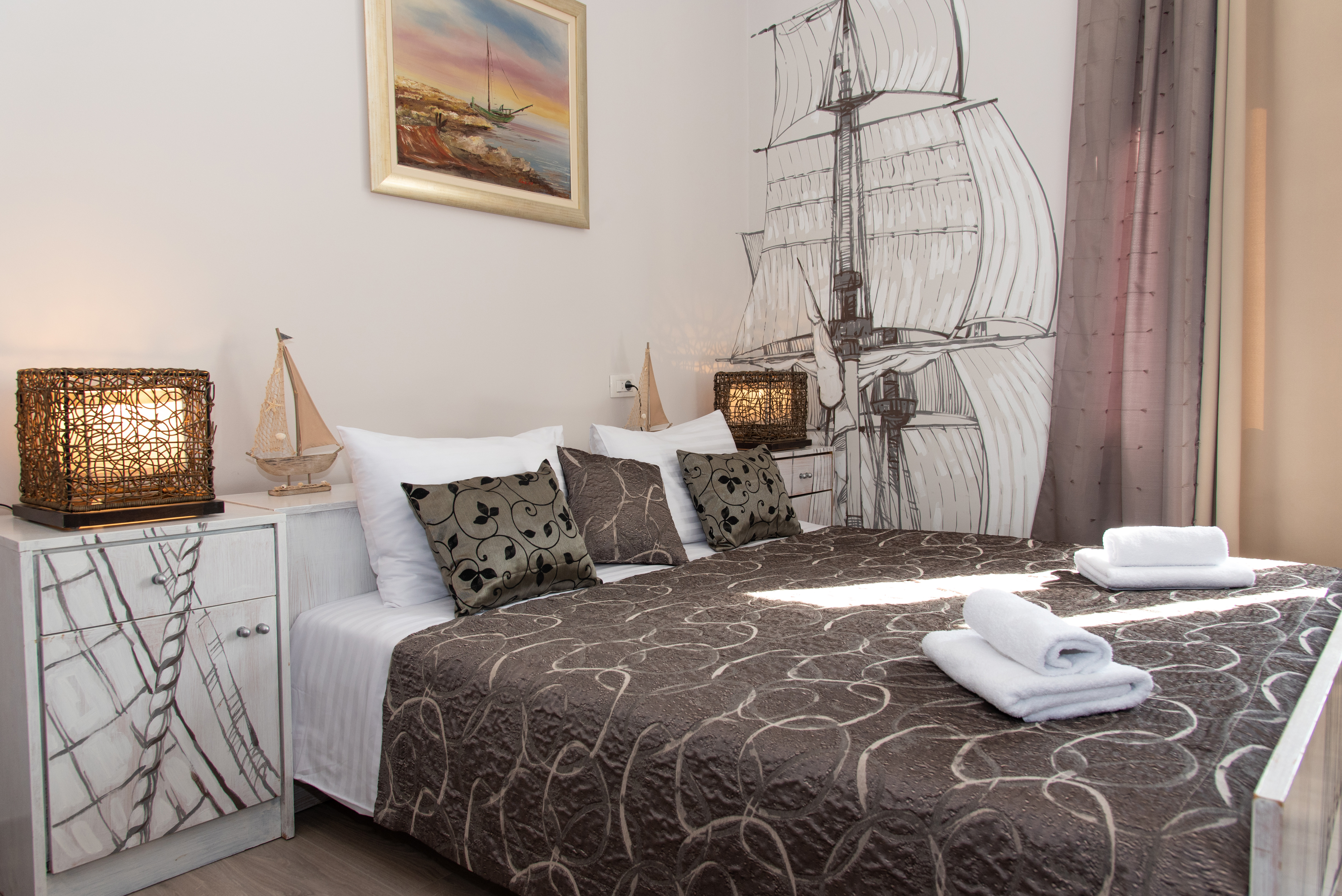 Palace Queen Mary Luxury Rooms