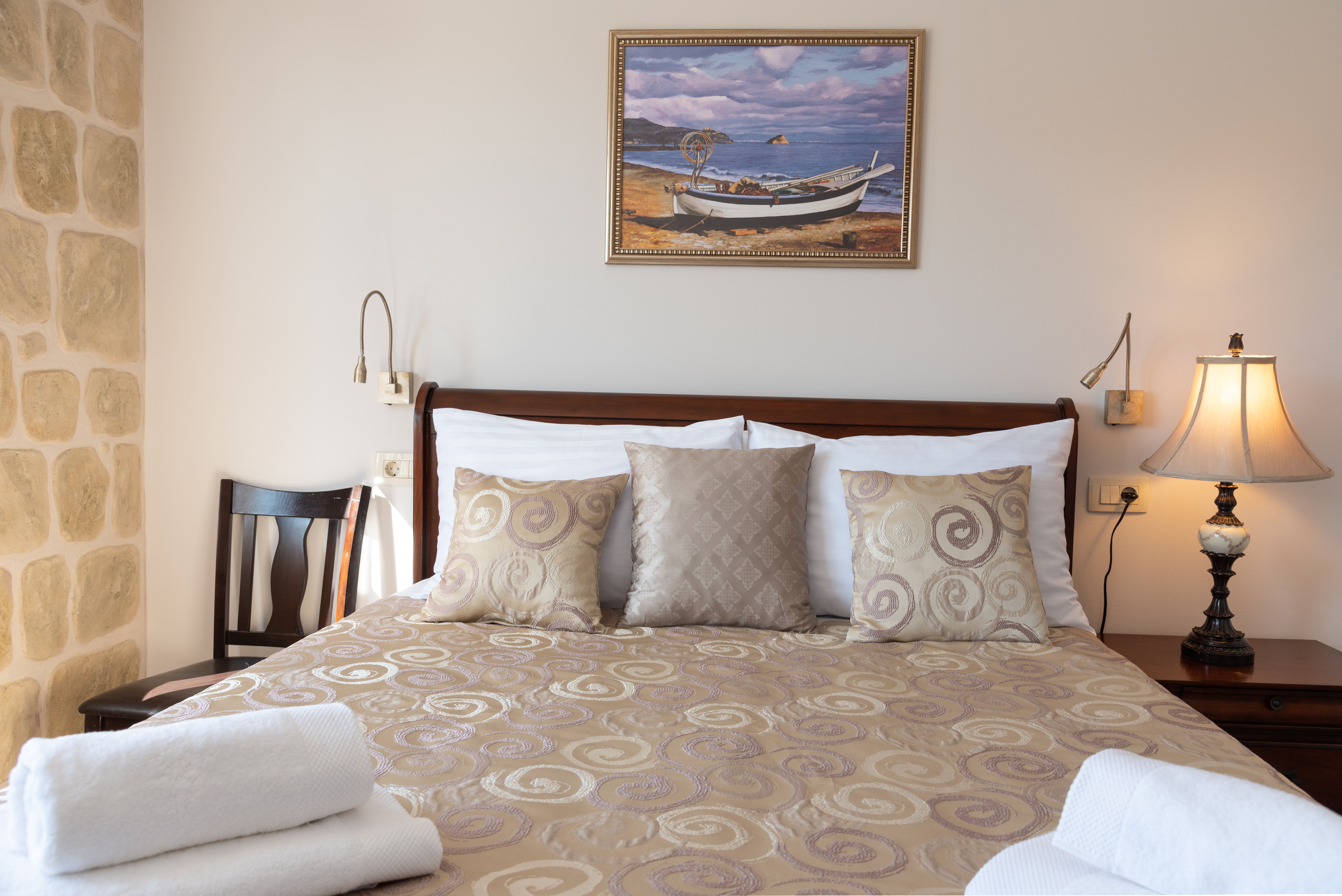 Palace Queen Mary Luxury Rooms