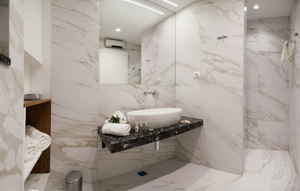 Residence by Vestibul Palace