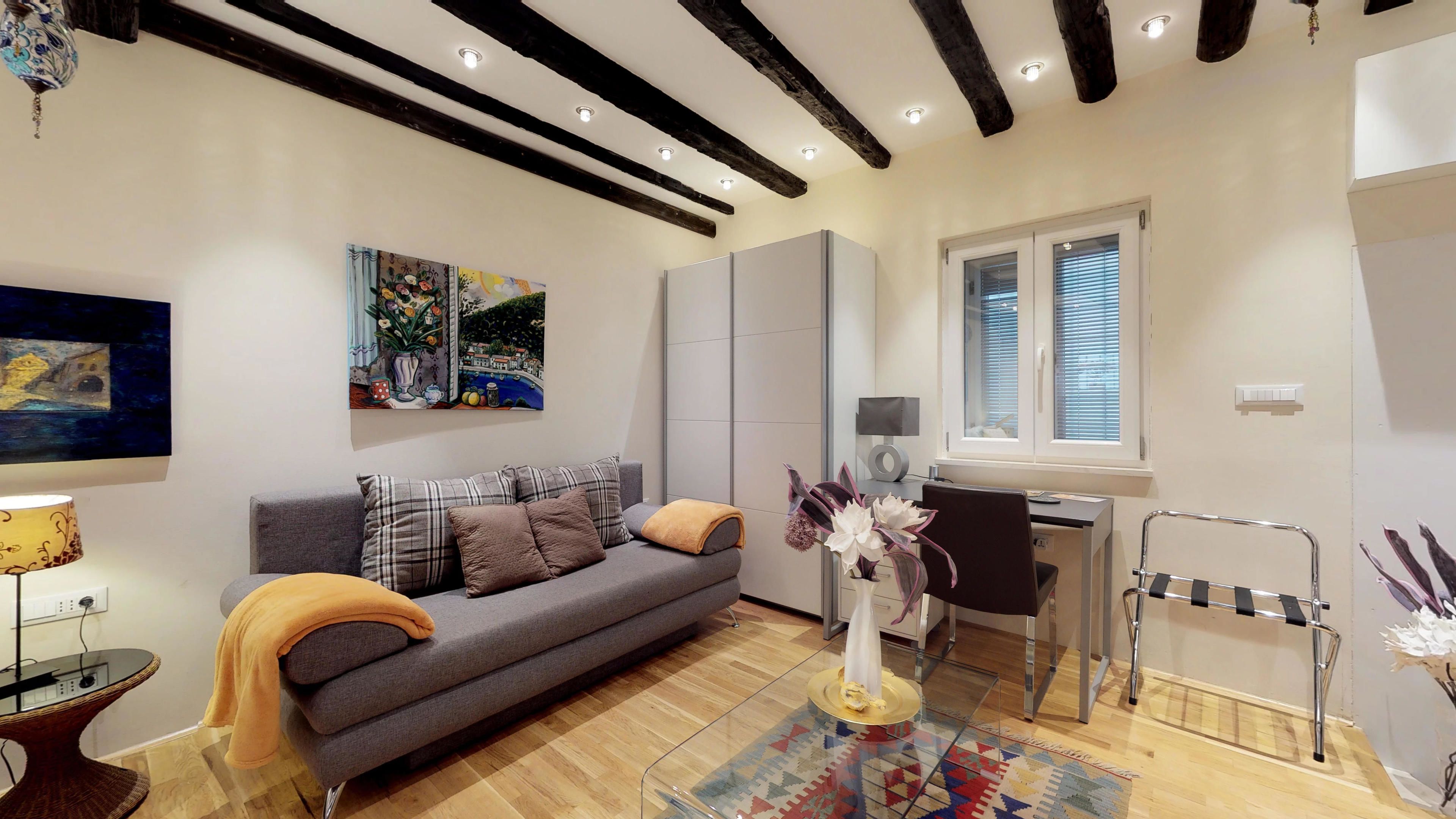 Riva and Diocletian Apartments