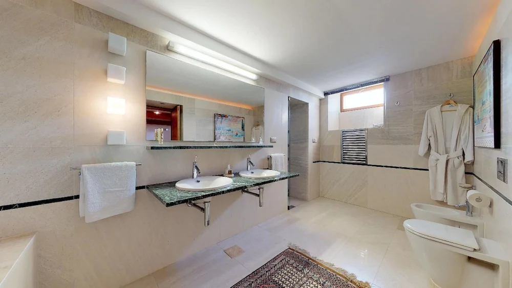 Riva Apartments