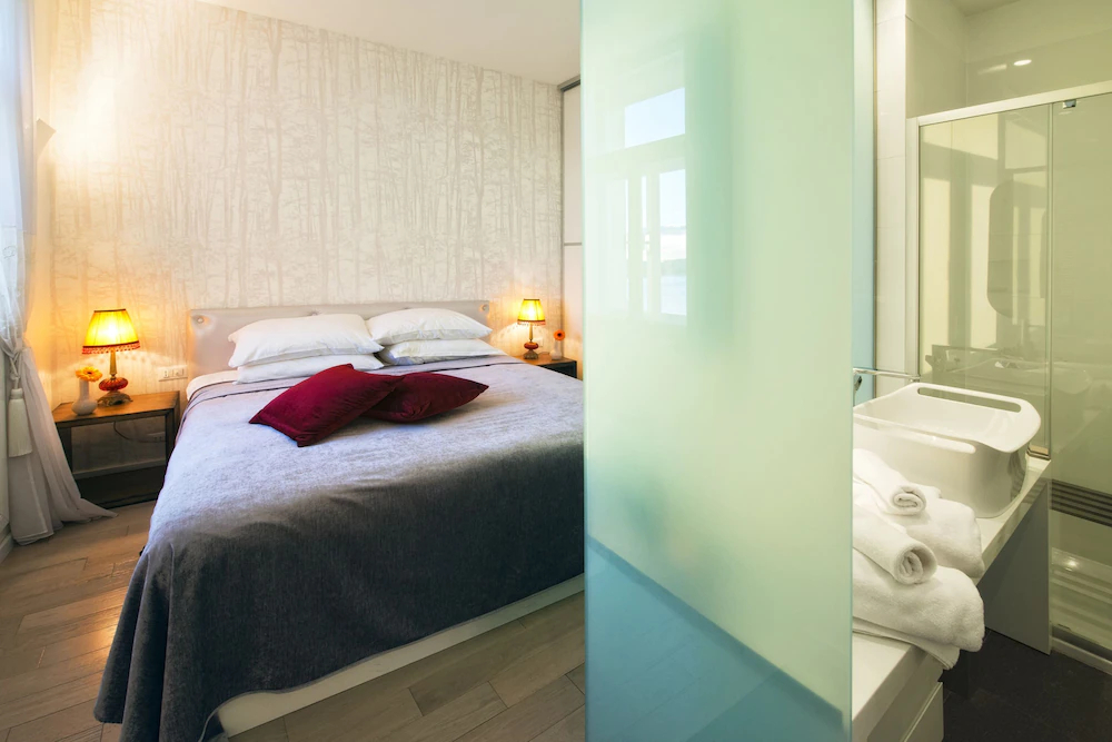 Riva Luxury Suites