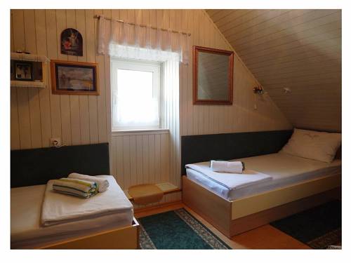 Rooms Ana