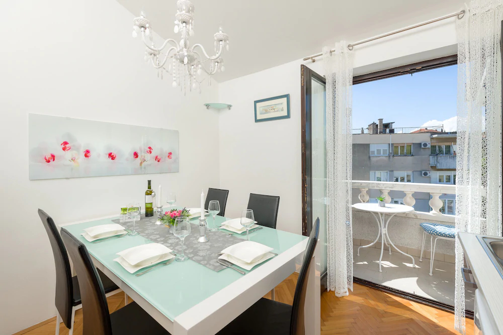 Royal Luxury Apartments