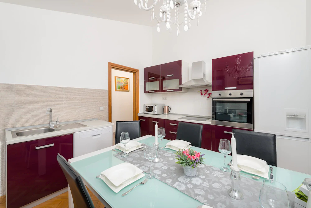 Royal Luxury Apartments