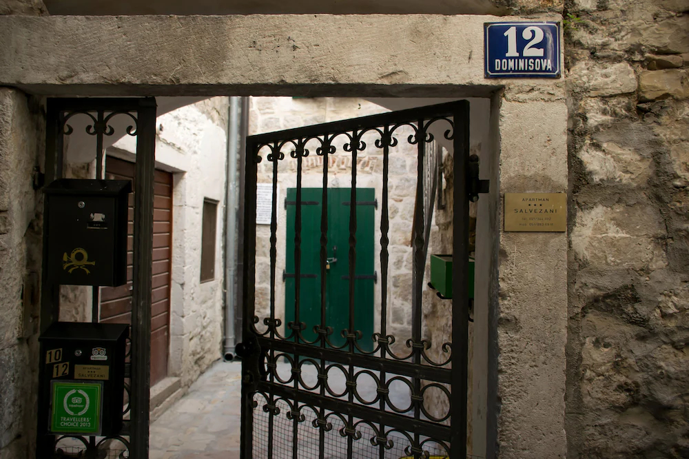 Apartments Salvezani