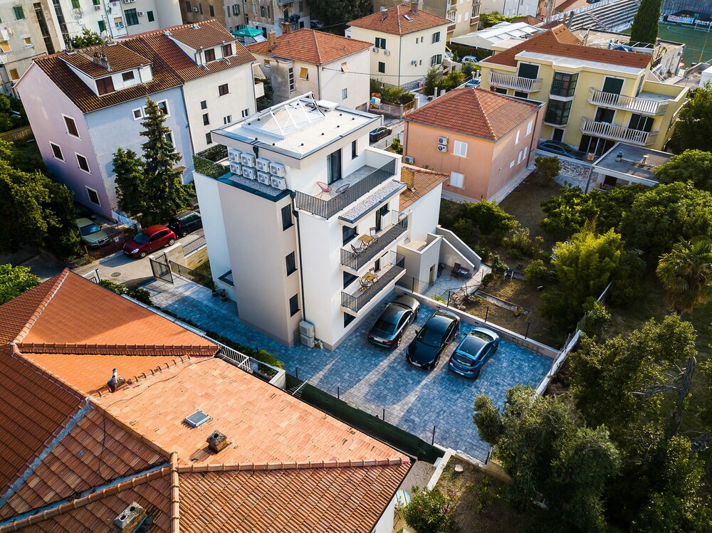 Seven Seas Residence