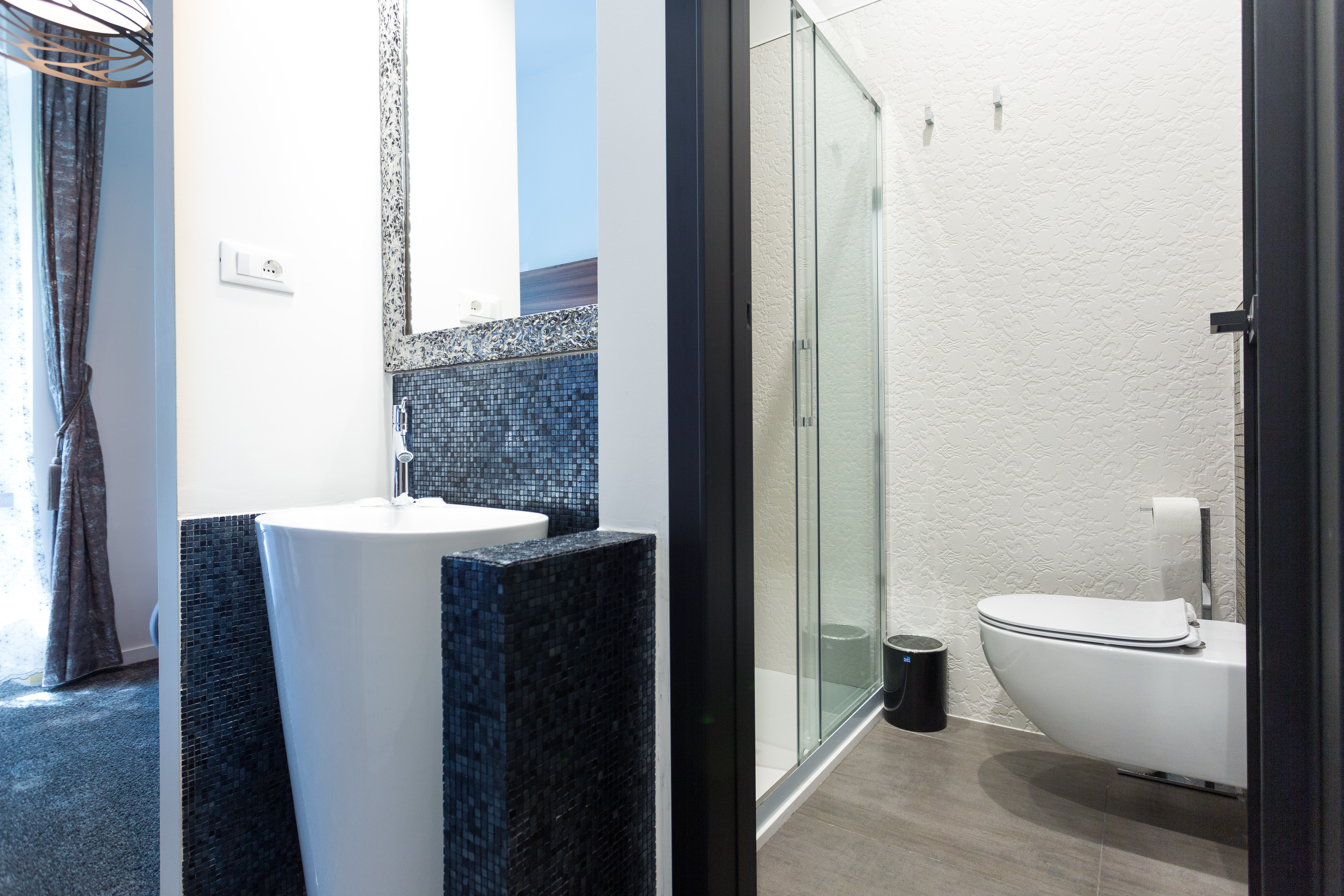 Starlight Luxury Rooms