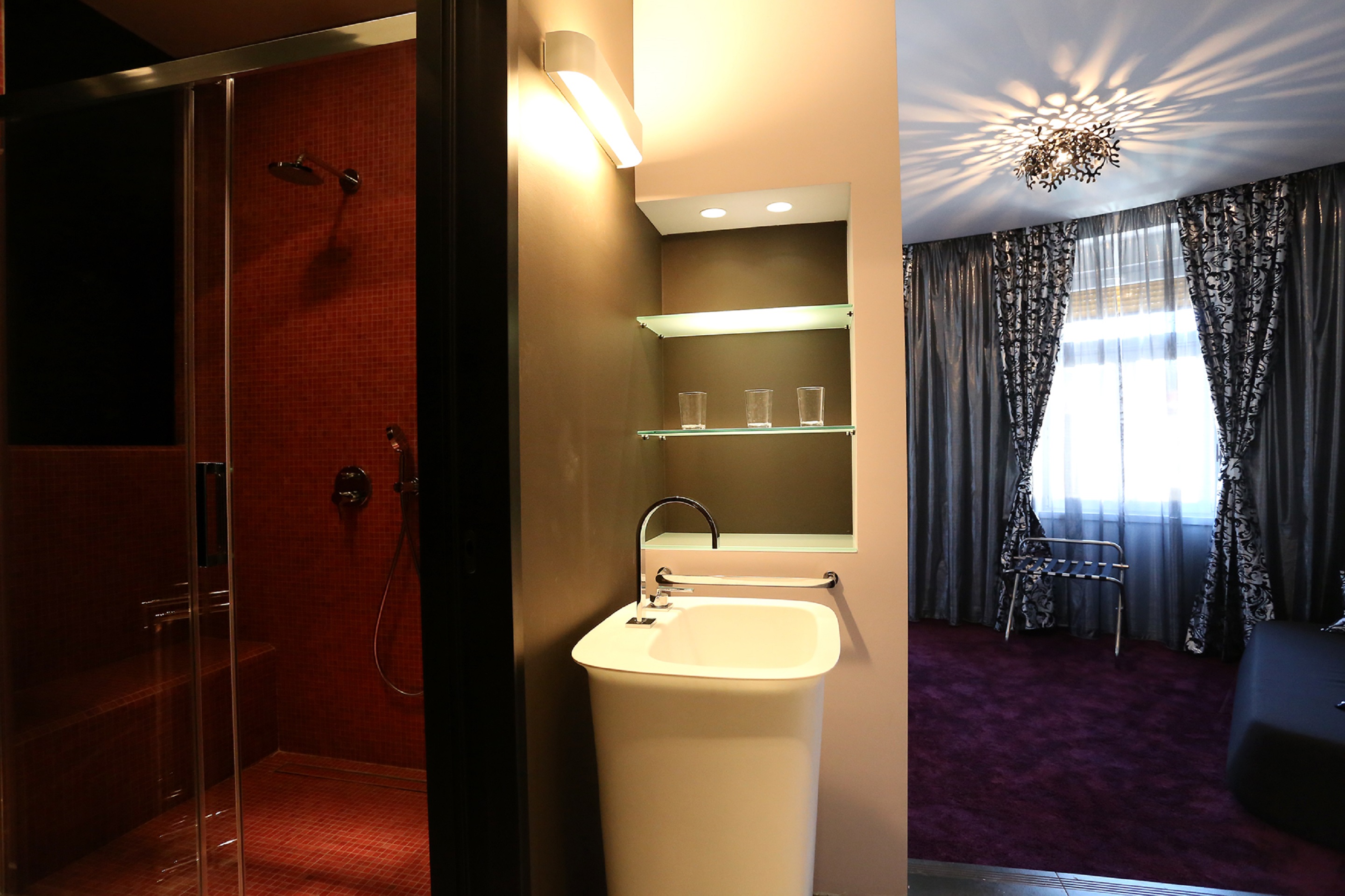 Starlight Luxury Rooms