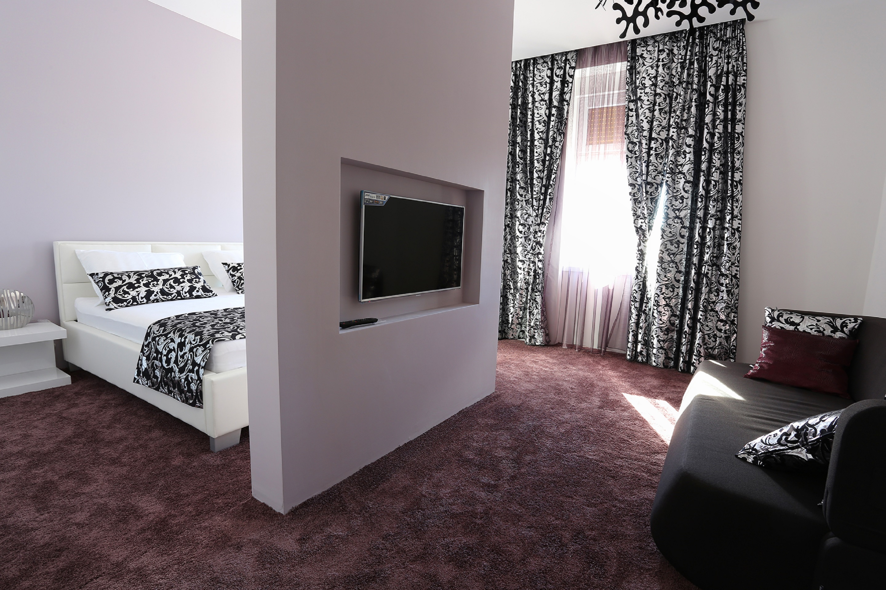 Starlight Luxury Rooms