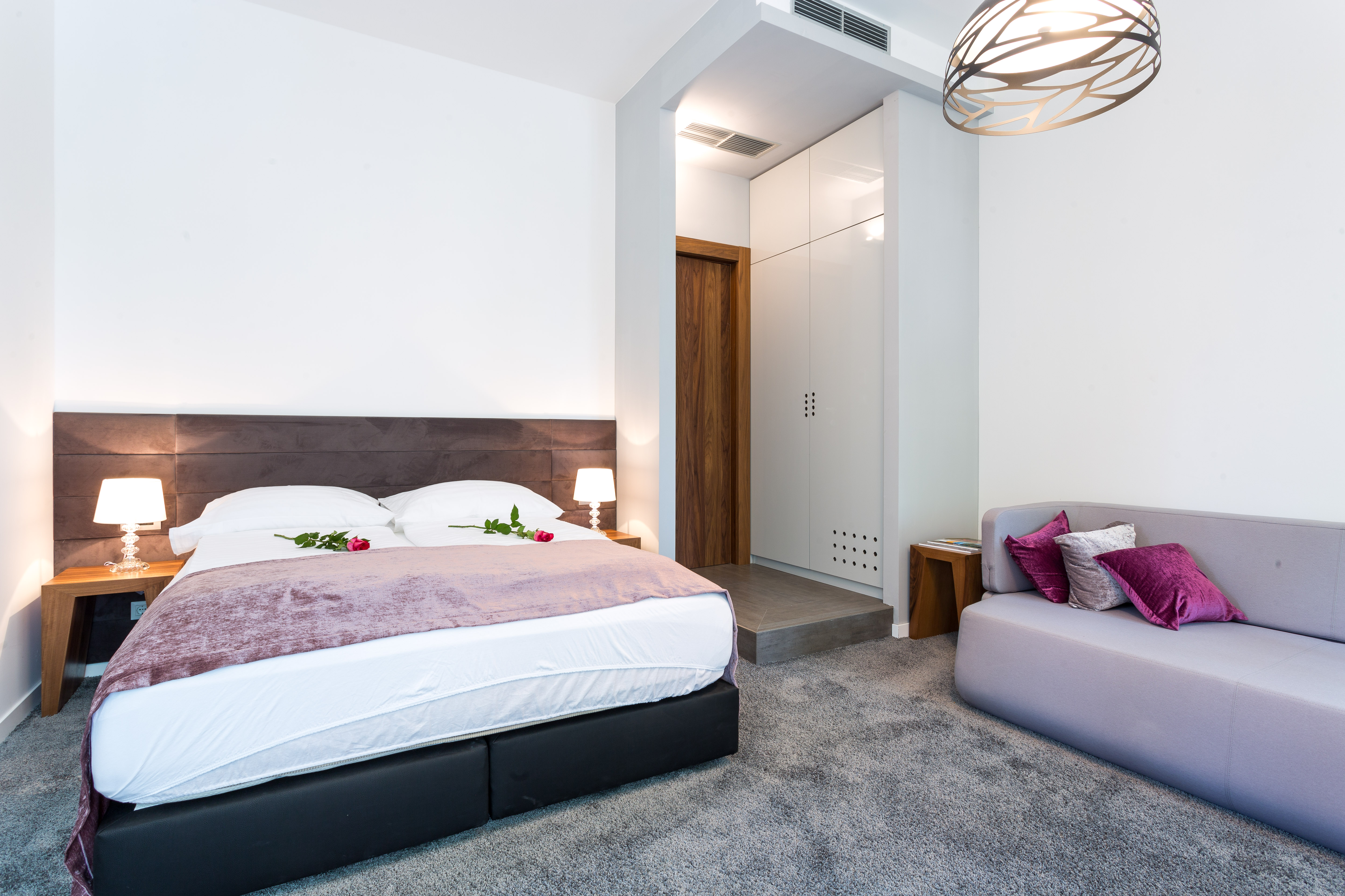 Starlight Luxury Rooms