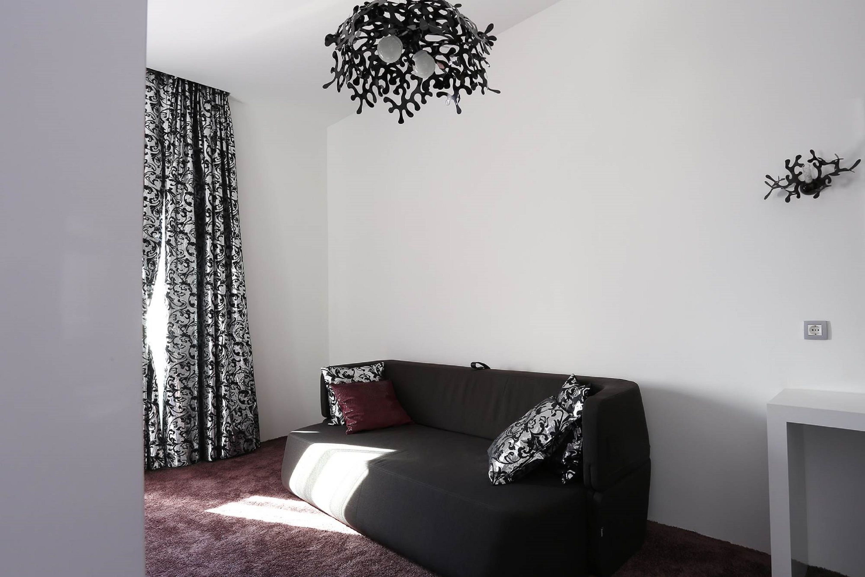 Starlight Luxury Rooms