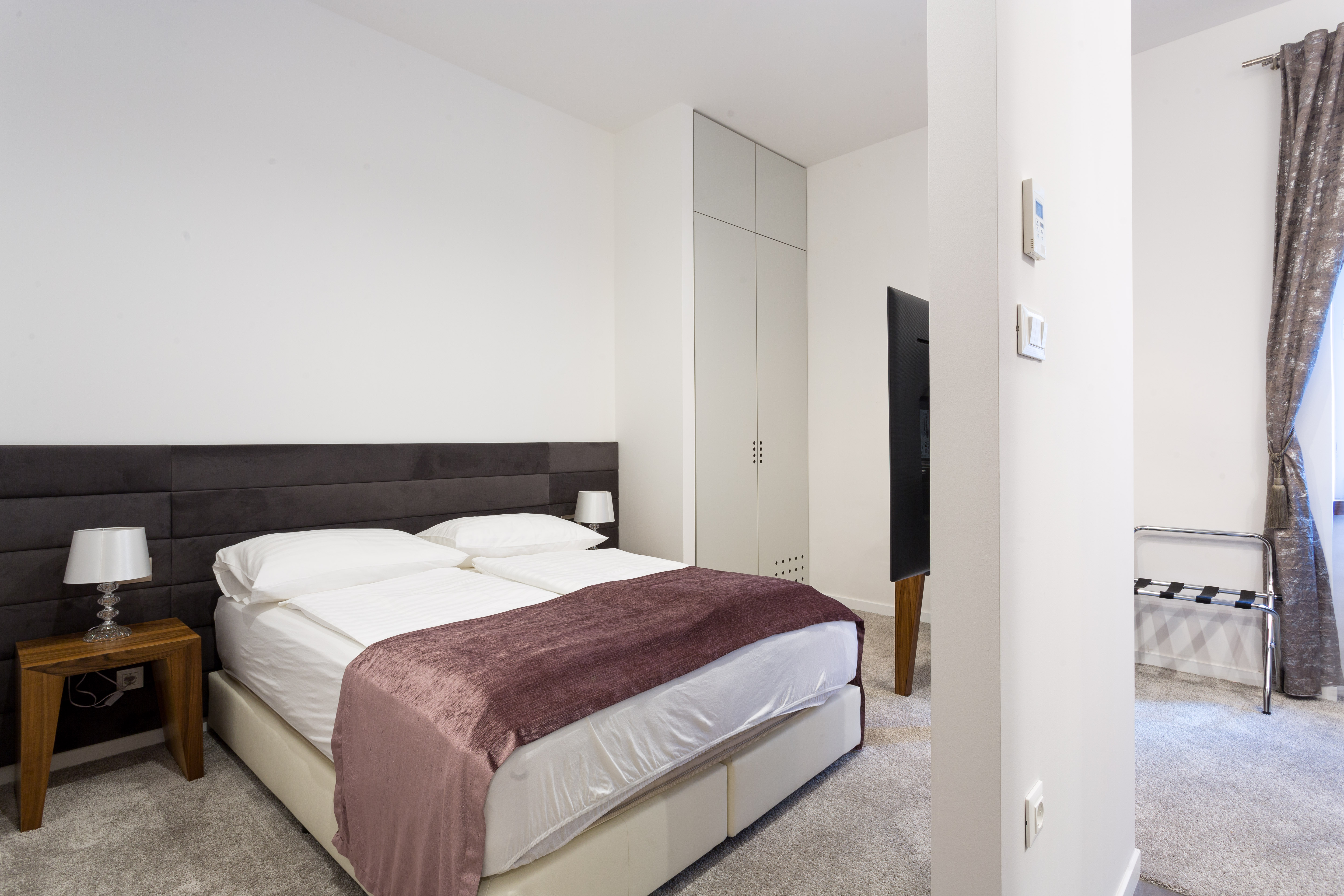 Starlight Luxury Rooms