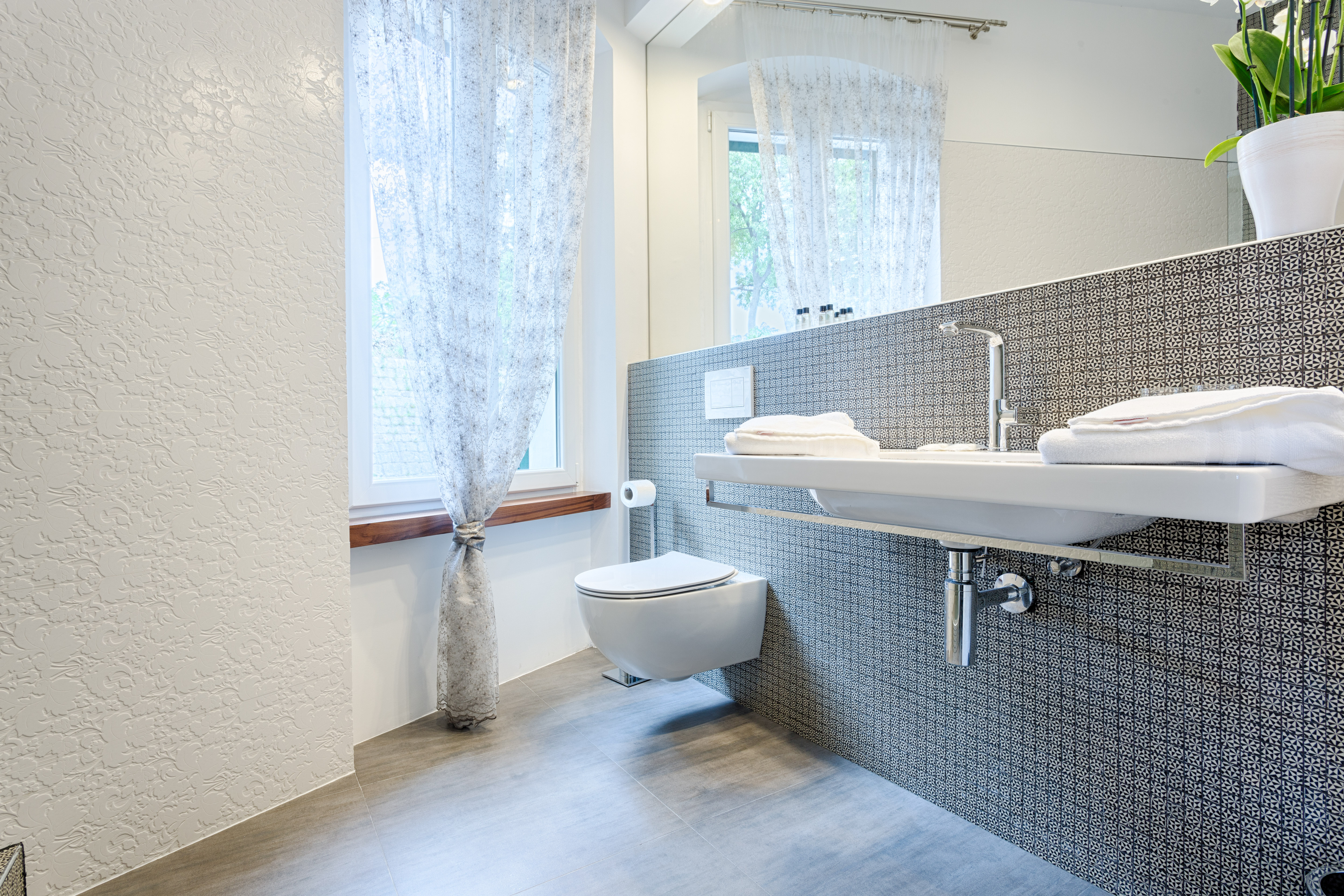 Starlight Luxury Rooms