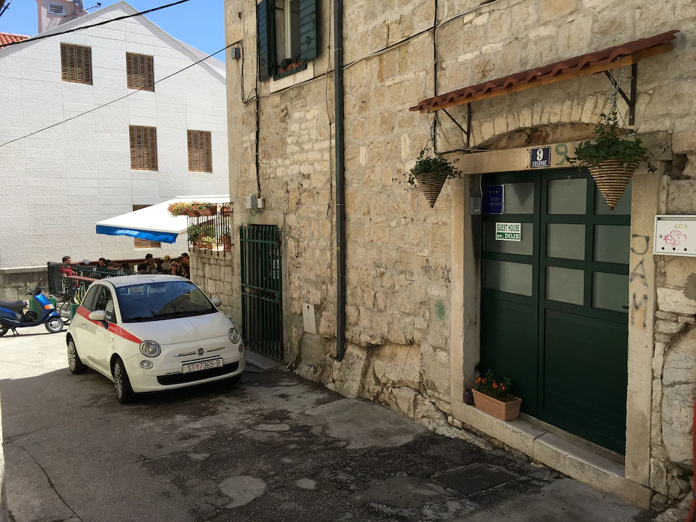 Studio Apartments Sv. Duje