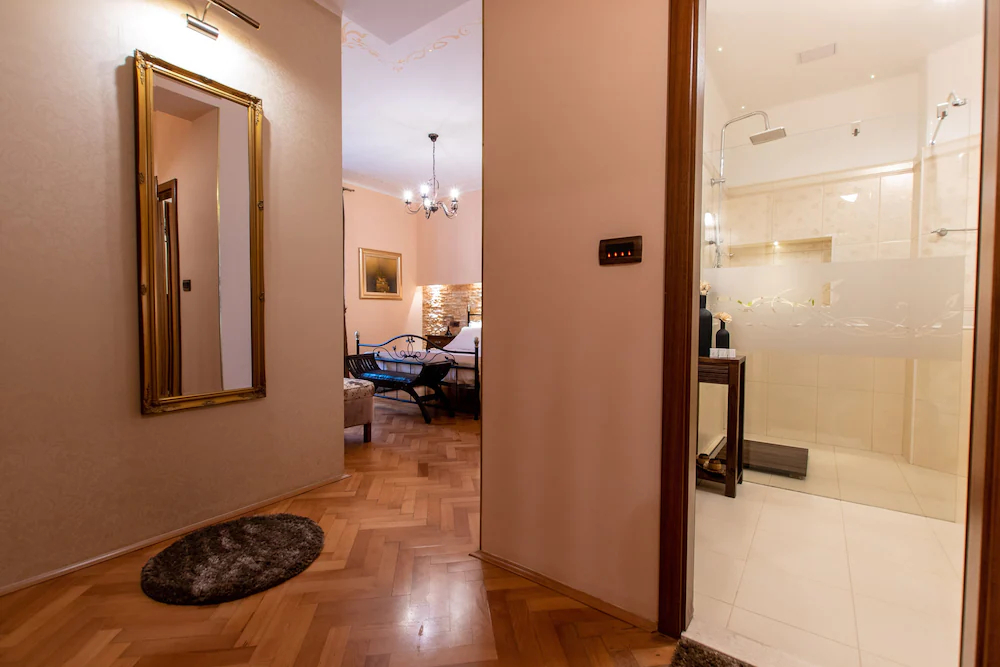 Unique Luxury Rooms