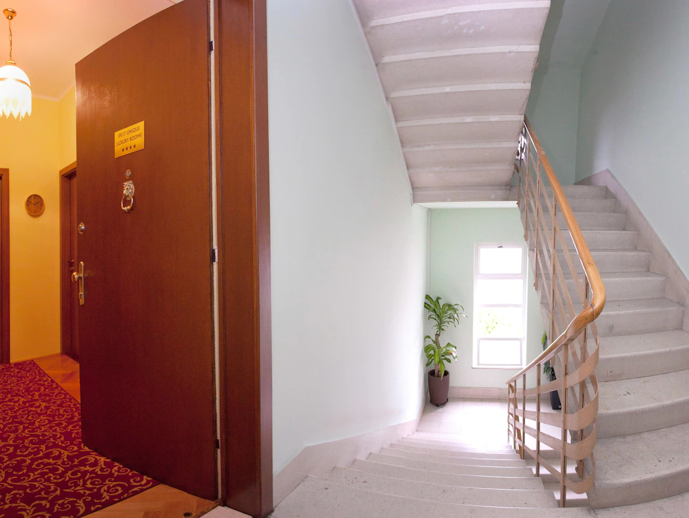 Unique Luxury Rooms