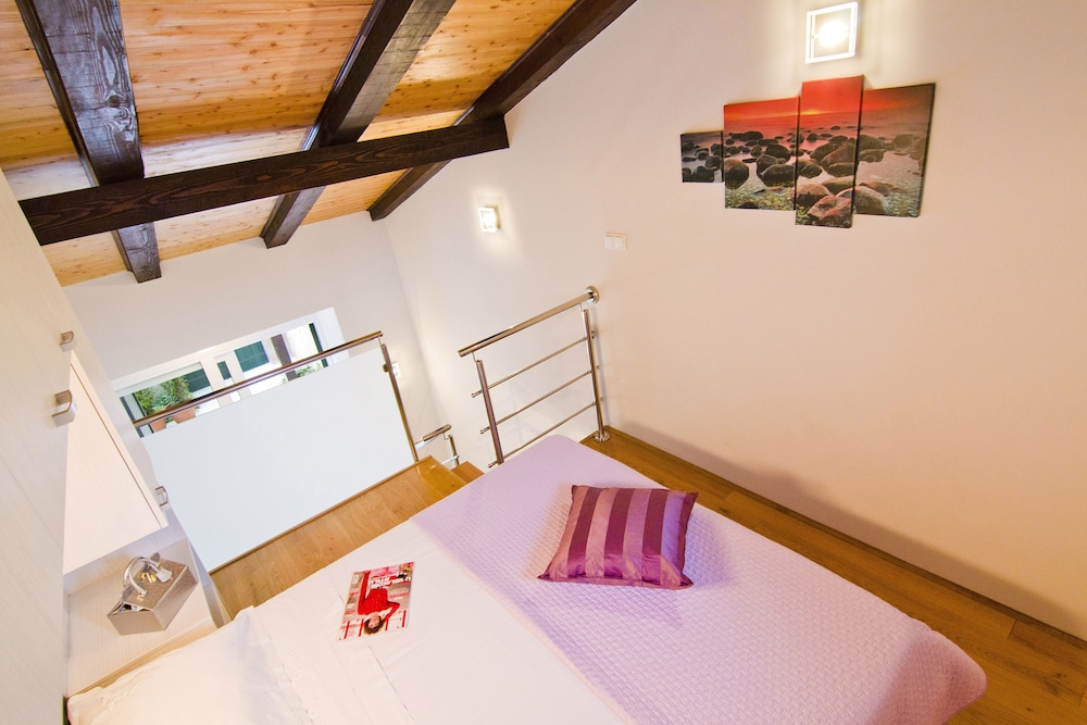 Veig Palace Apartments