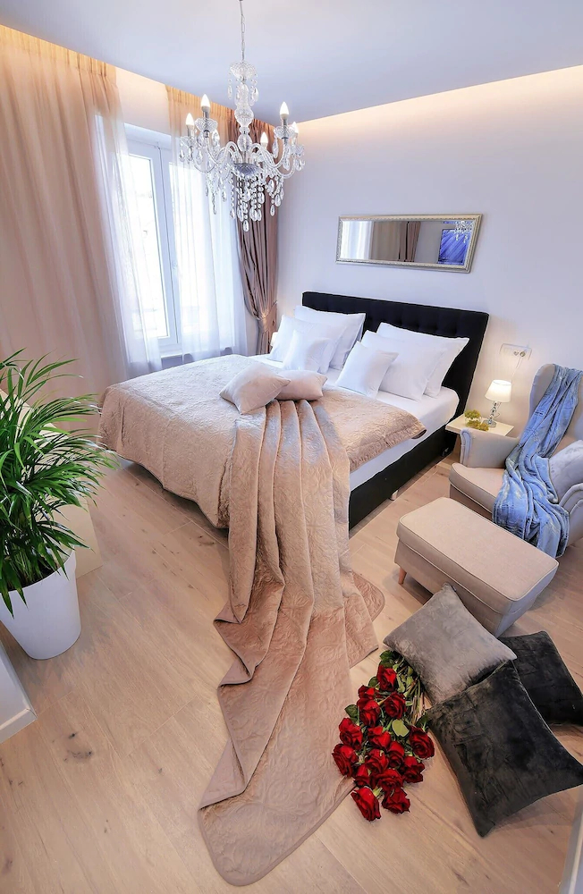 Via Porto Rooms