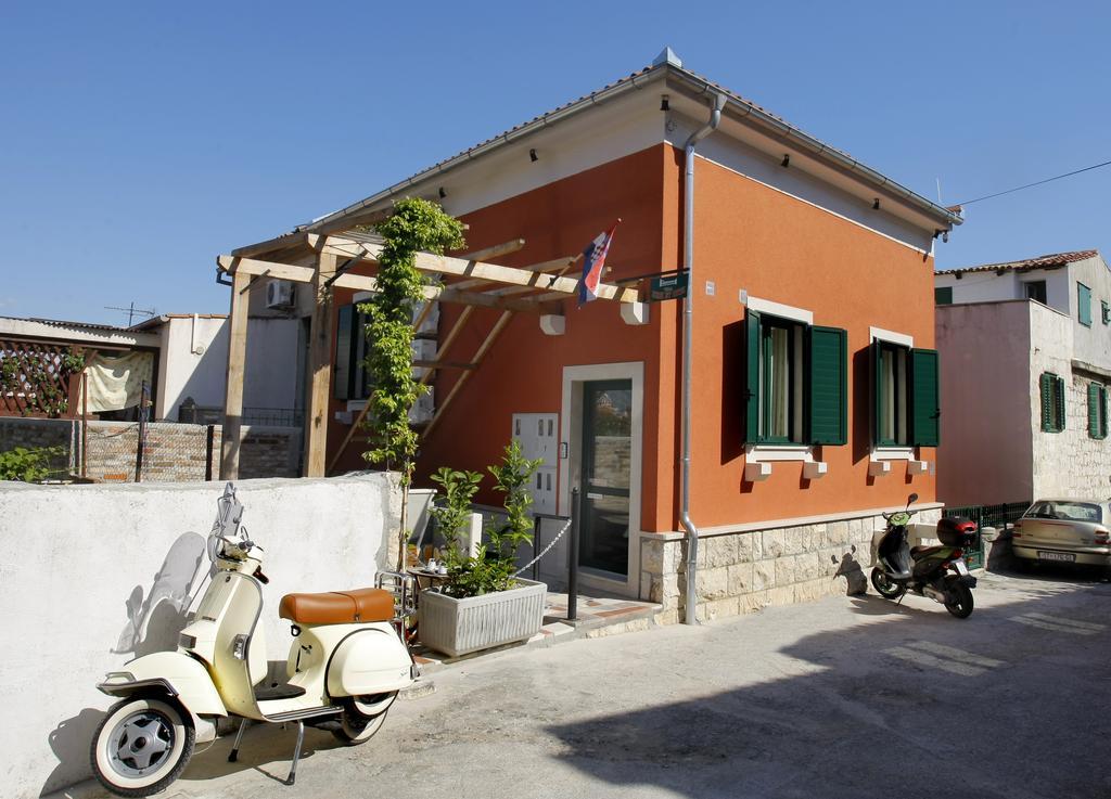 Villa Urbi et Orbi