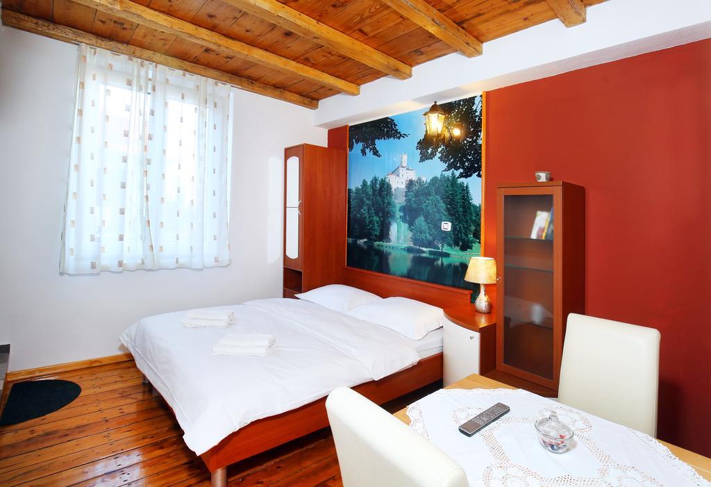 Villa Urbi et Orbi