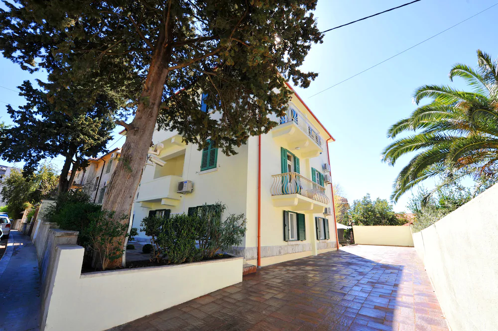 Villa Vice