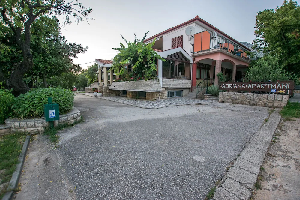 Apartments Adriana