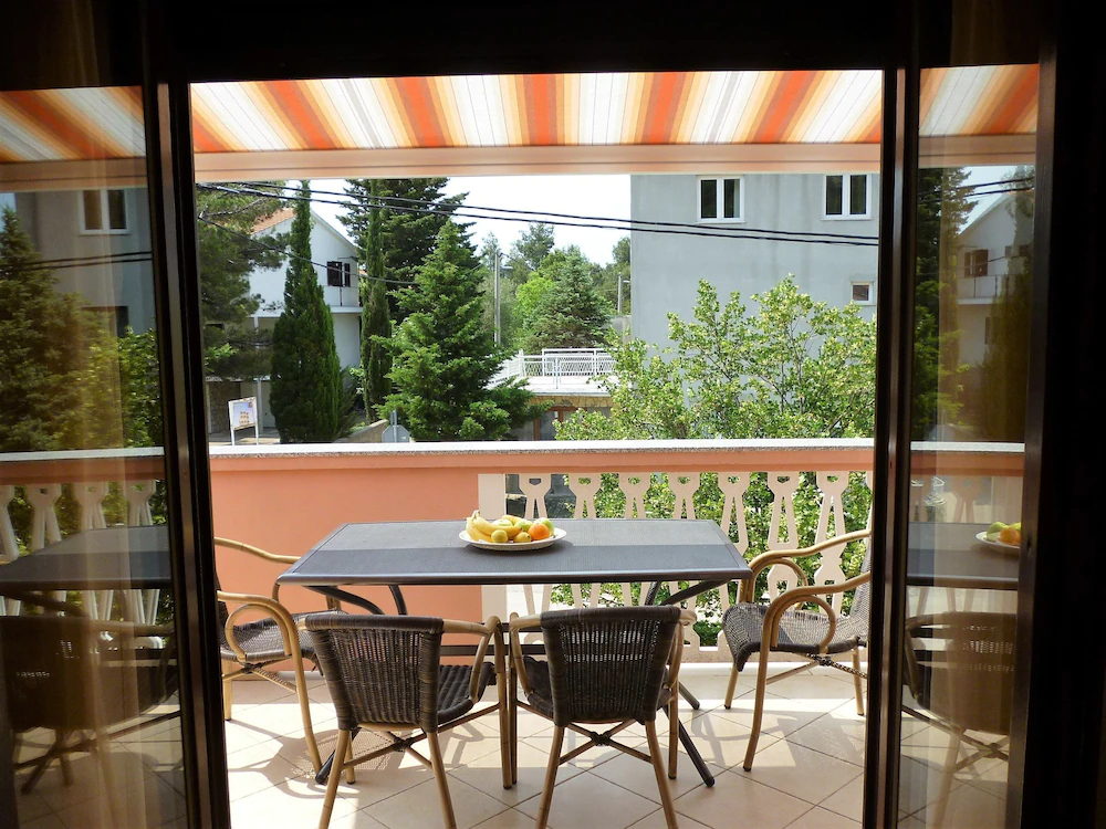 Apartments Pjer