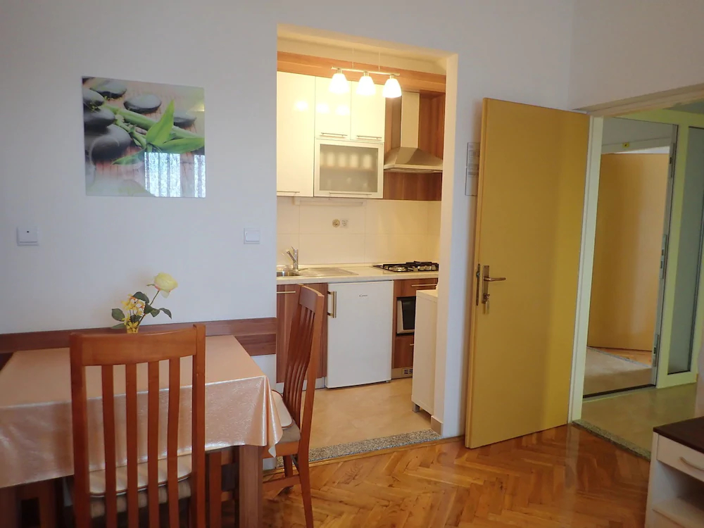 Apartments Sidro By The Sea