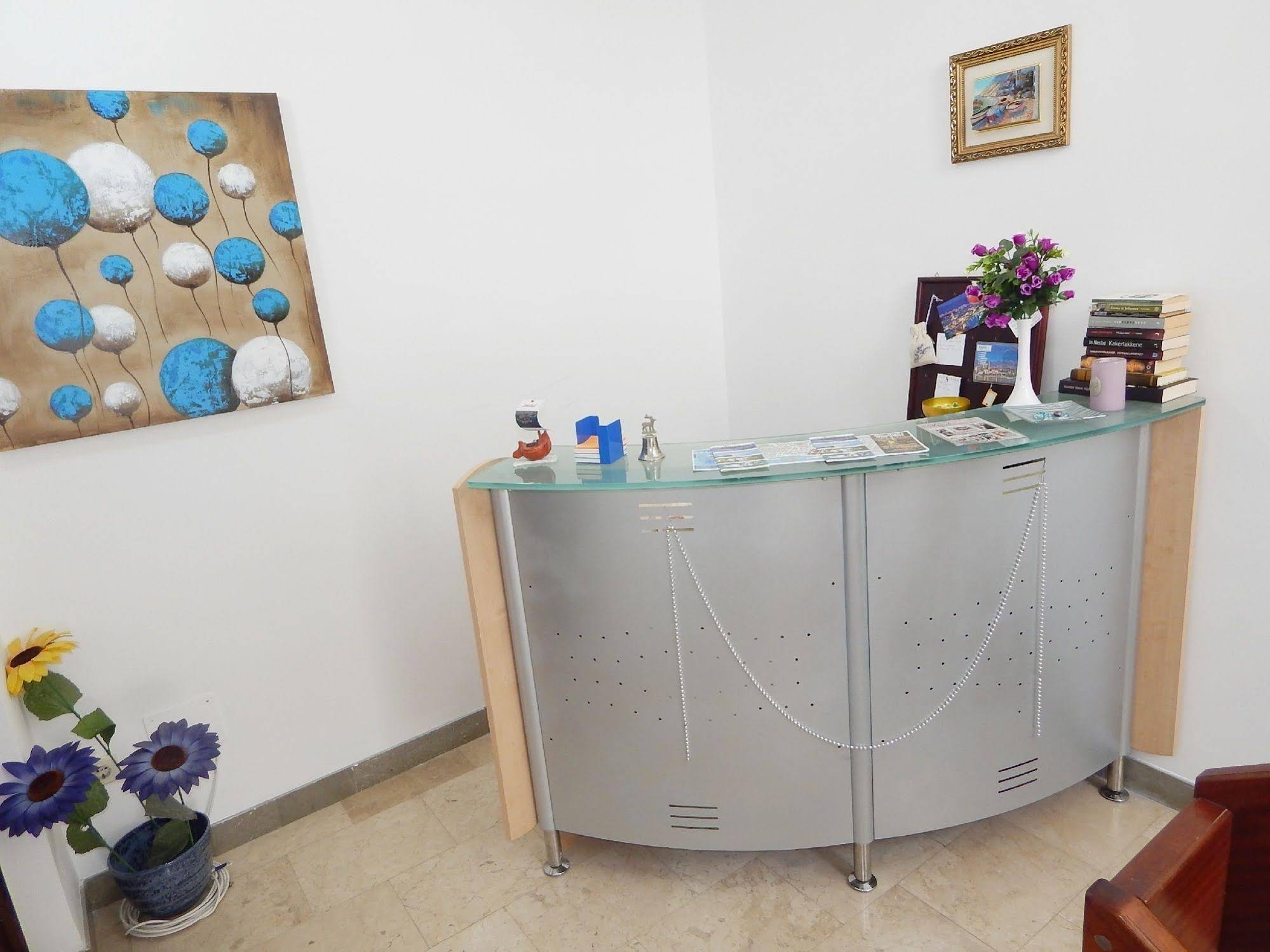 Rooms and Apartments Porat