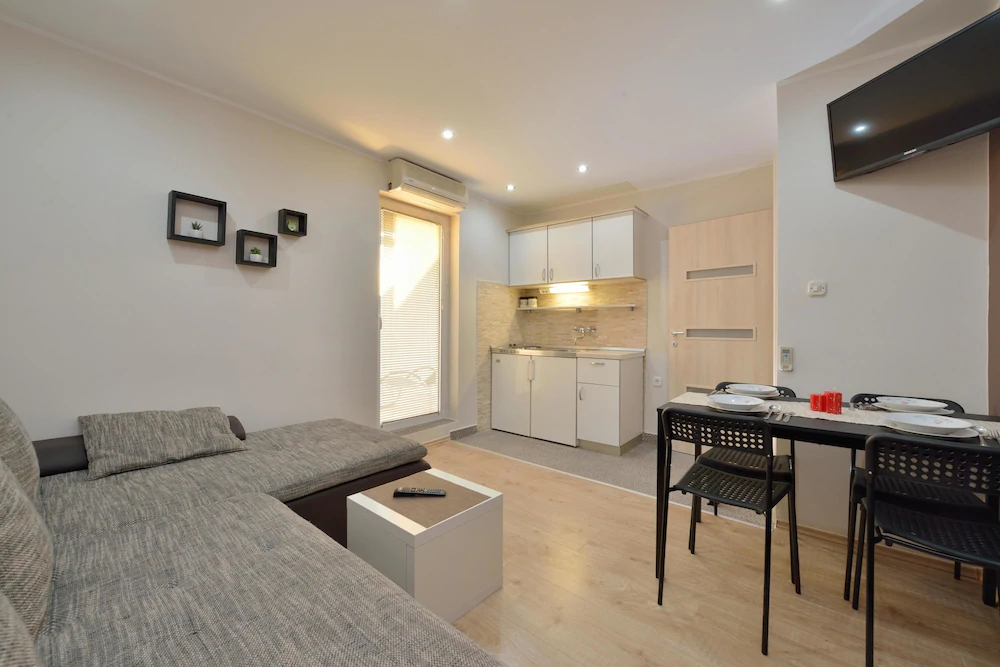 Apartment and Rooms Tomislav Spa Bracic