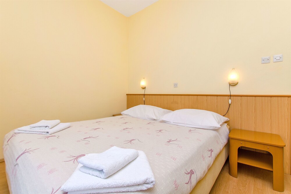 Apartments And Room Kasijan