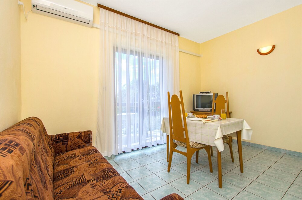 Apartments And Room Kasijan