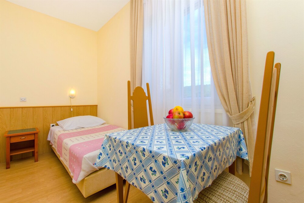 Apartments And Room Kasijan