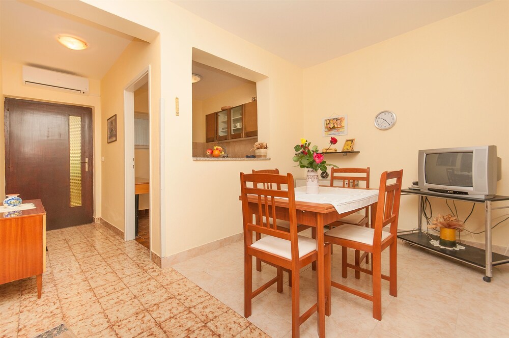 Apartments Augustin