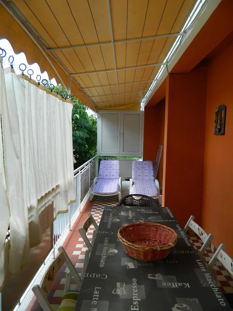 Apartments Irena