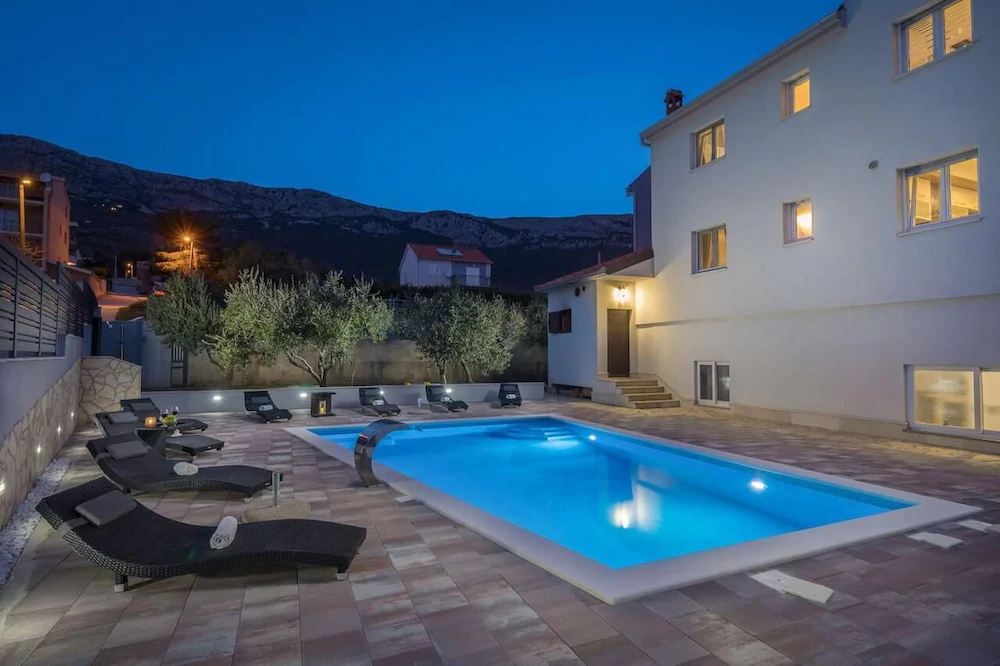 Villa Olive Garden Apartments