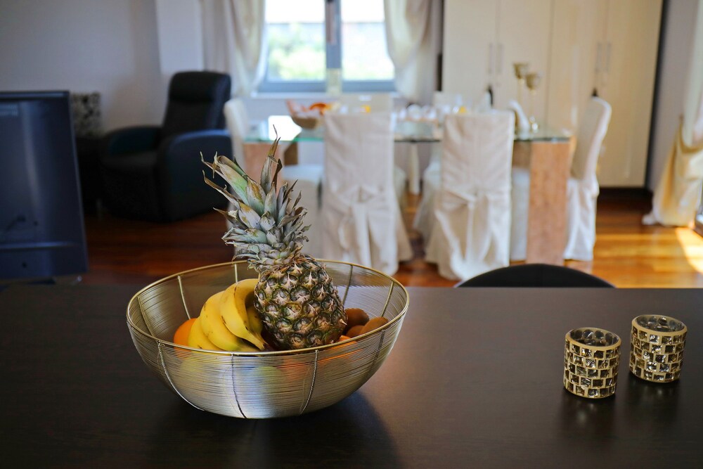 Villa Olive Garden Apartments