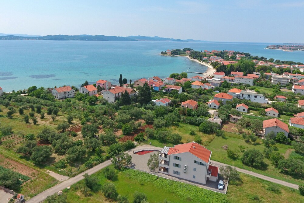 Villa Olive Garden Apartments