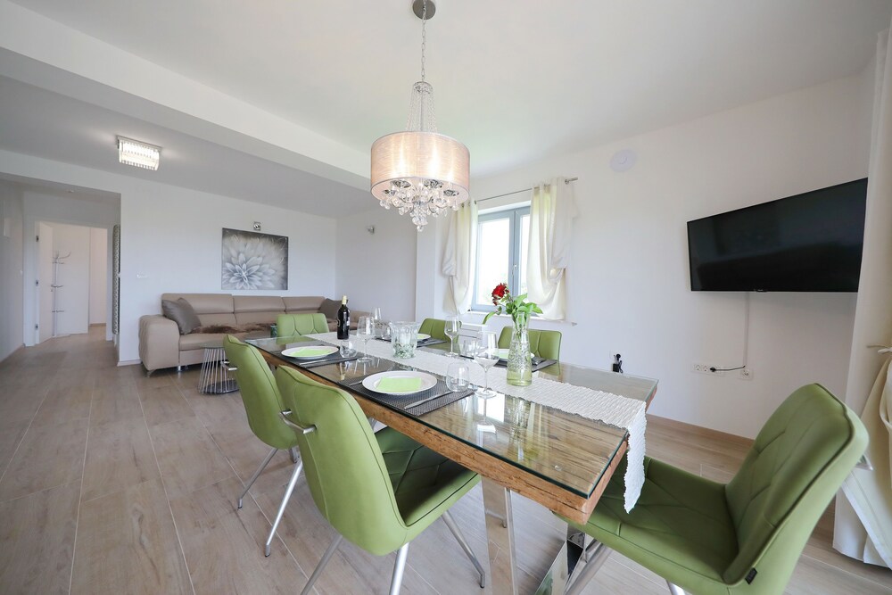 Villa Olive Garden Apartments