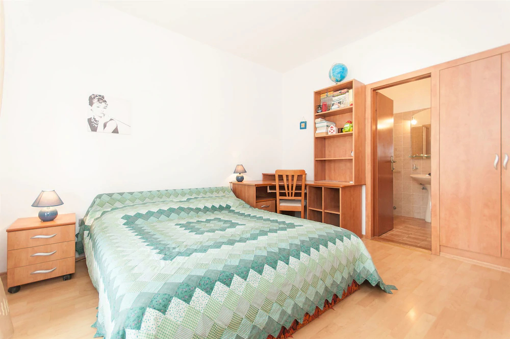 Apartments and Room Danijel