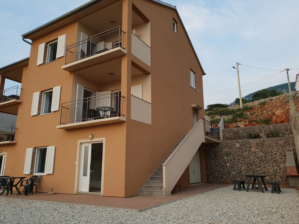 Slavica Apartments