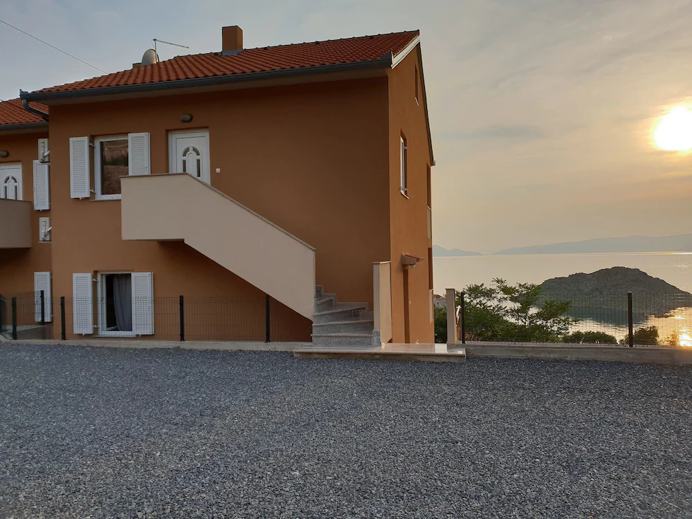Slavica Apartments